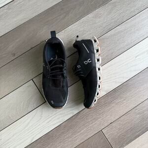 On cloud running shoes black